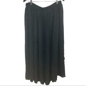 New York Studio 1X Maxi Skirt Black Sheer Pleated